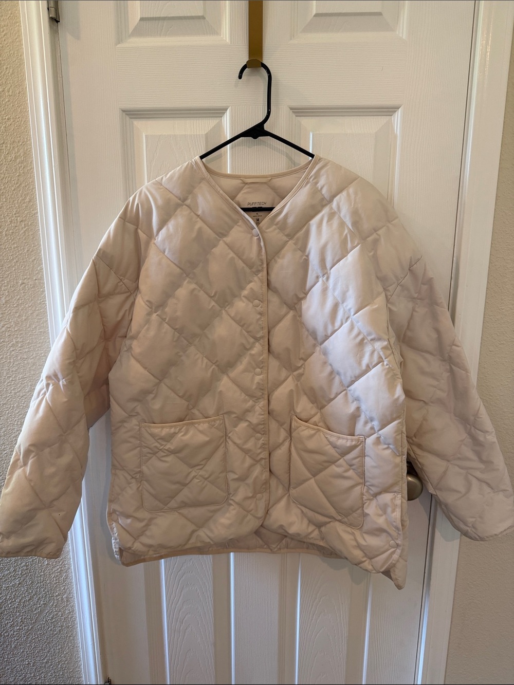 Uniqlo Quilted Light Cream Puffer Jacket